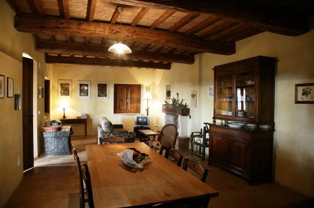 Agriturismo Surripa Amelia Pokoj fotografie